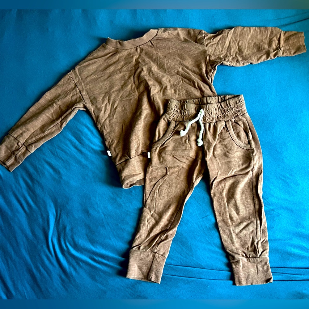 Childhoods Clothing Jogger Set 2T